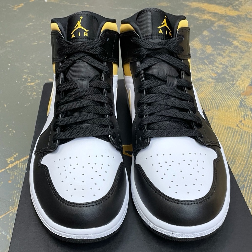 Nike Air Jordan 1 Mid Pollen 554724-177 Yellow Black 10 - Picture 3 of 10